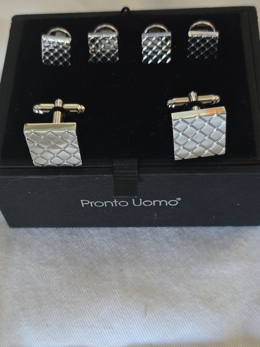 Pronto Uomo Silver Quilted Square Cufflinks with Matching Studs